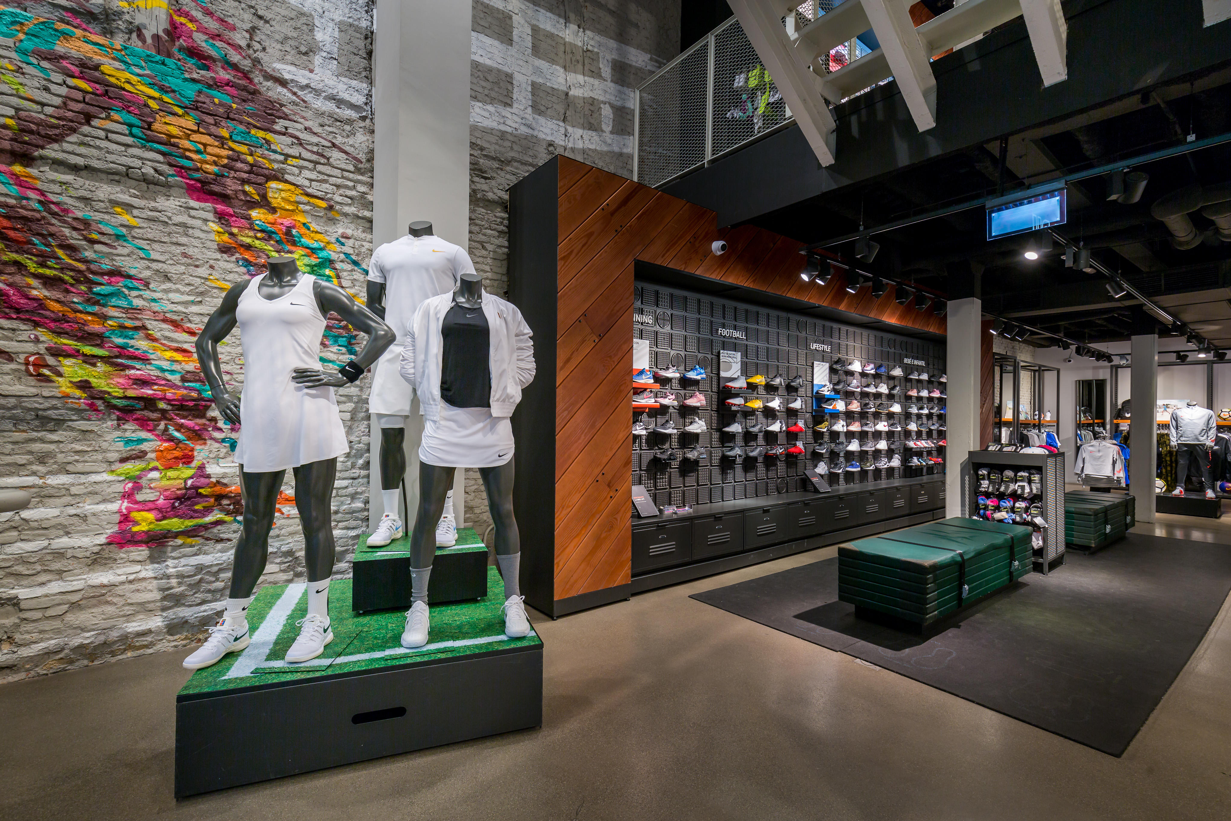 Images Nike Store Serrano