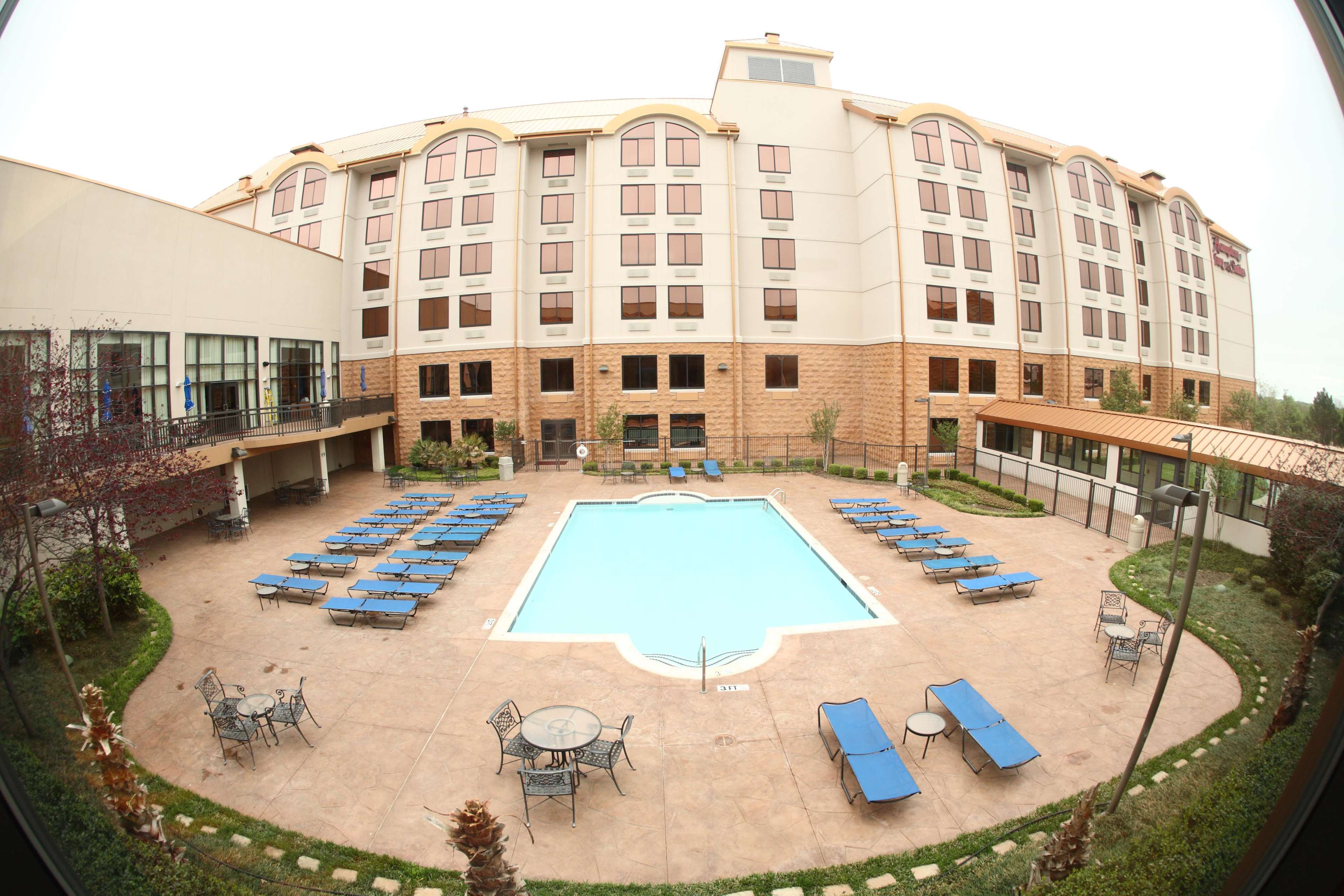 Hampton Inn & Suites Dallas-Mesquite Photo