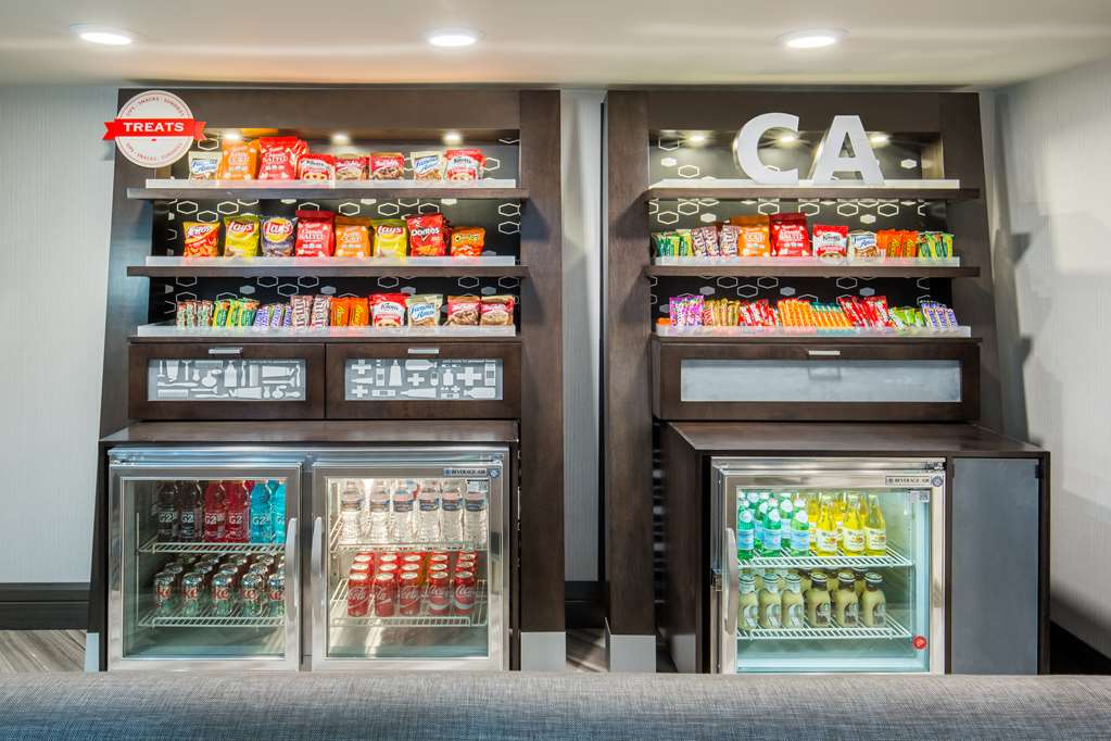 Hampton Inn Monterey Image