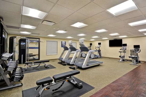 Images Hampton Inn & Suites Detroit/Warren