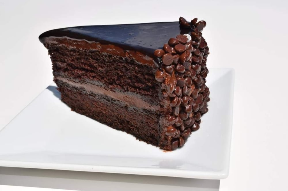 CHOCOLATE CAKE