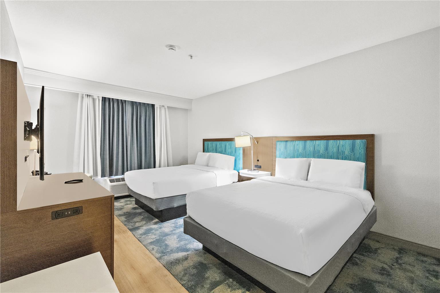 Hampton Inn & Suites Lancaster Image