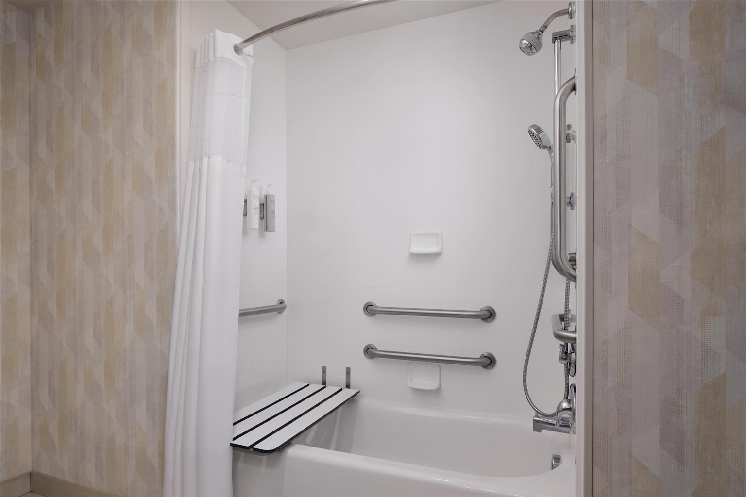 Hampton Inn Waynesboro Image