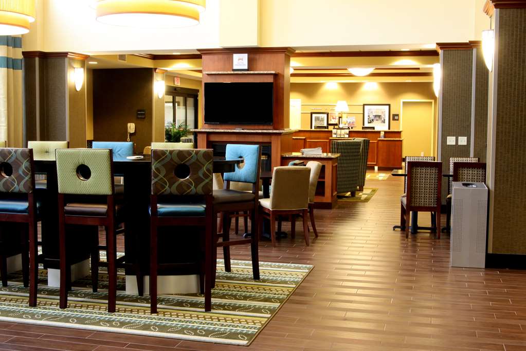 Hampton Inn & Suites Paducah Image