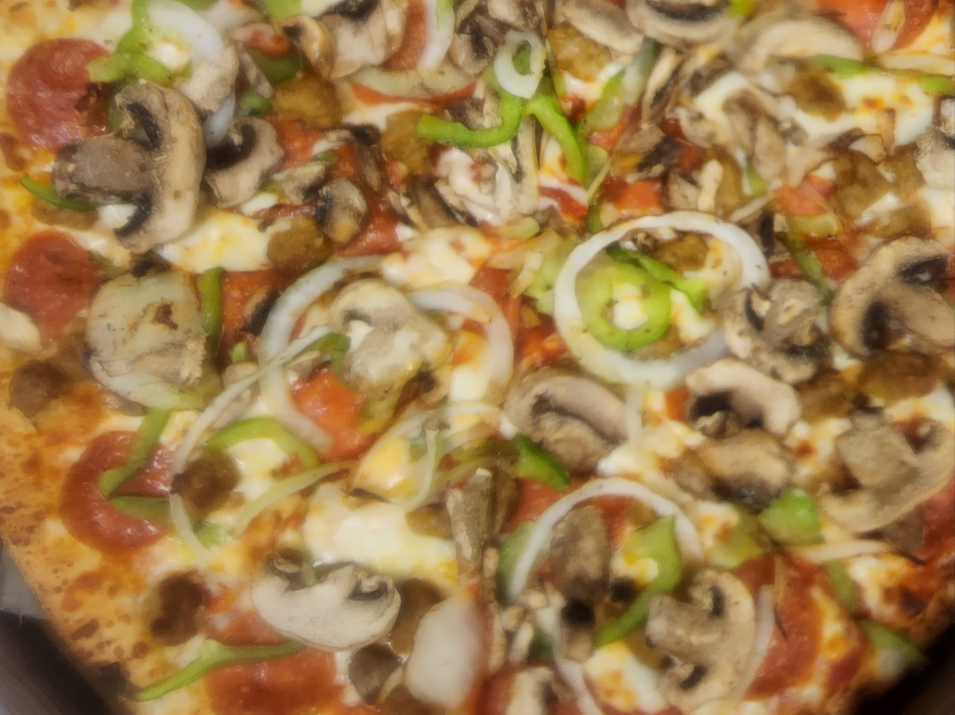 Buck's Deluxe Pizza