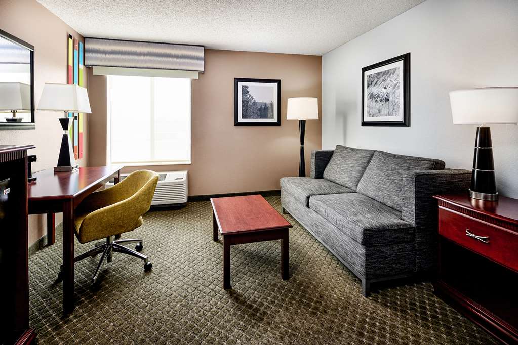 Hampton Inn Longmont Image