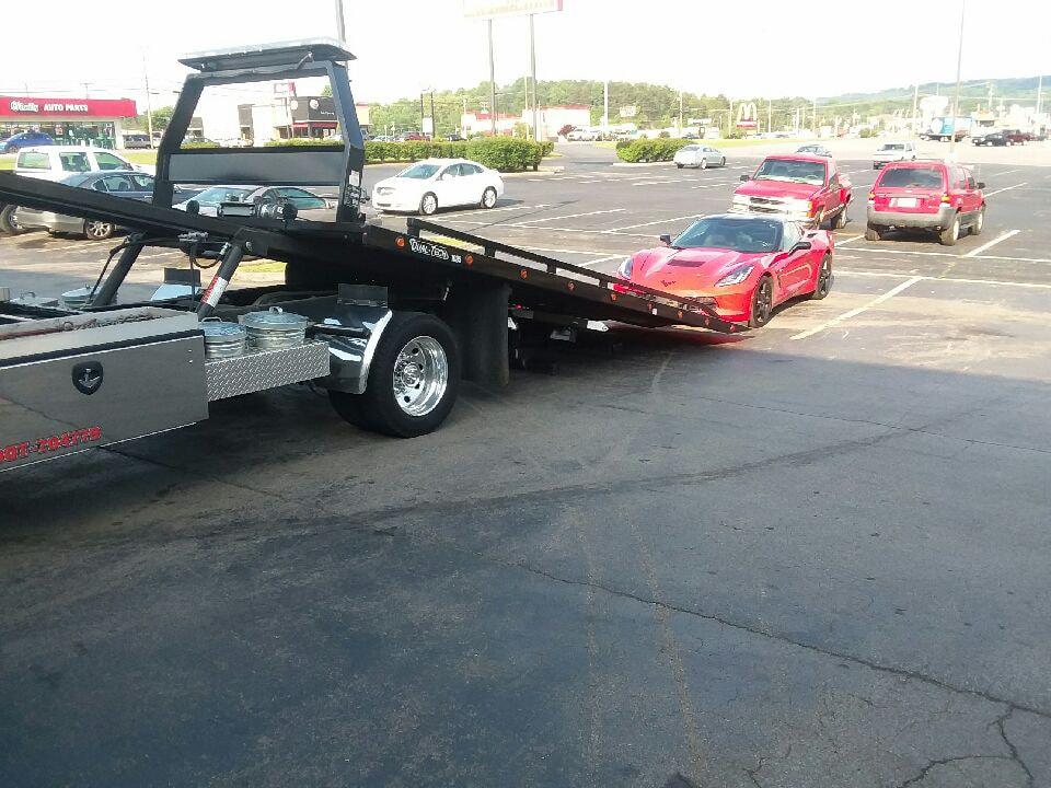 Steve's Towing Photo