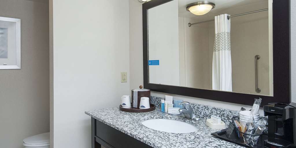 Hampton Inn & Suites Seneca-Clemson Area Image