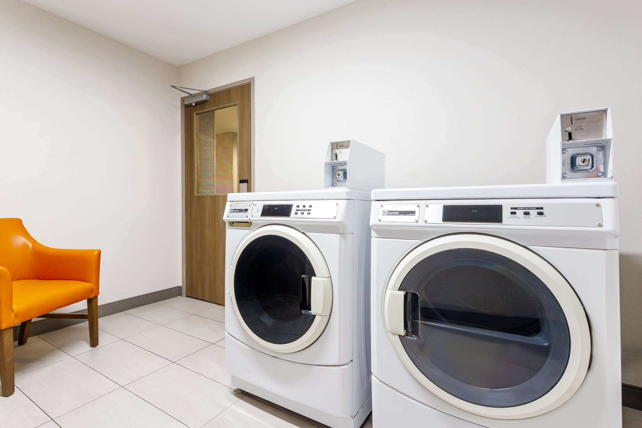 Holiday Inn Express & Suites Lancaster by IHG Image