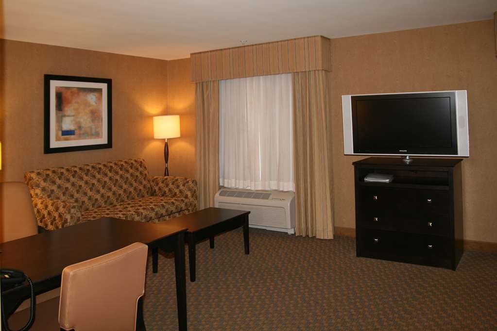 Hampton Inn & Suites Barstow Image