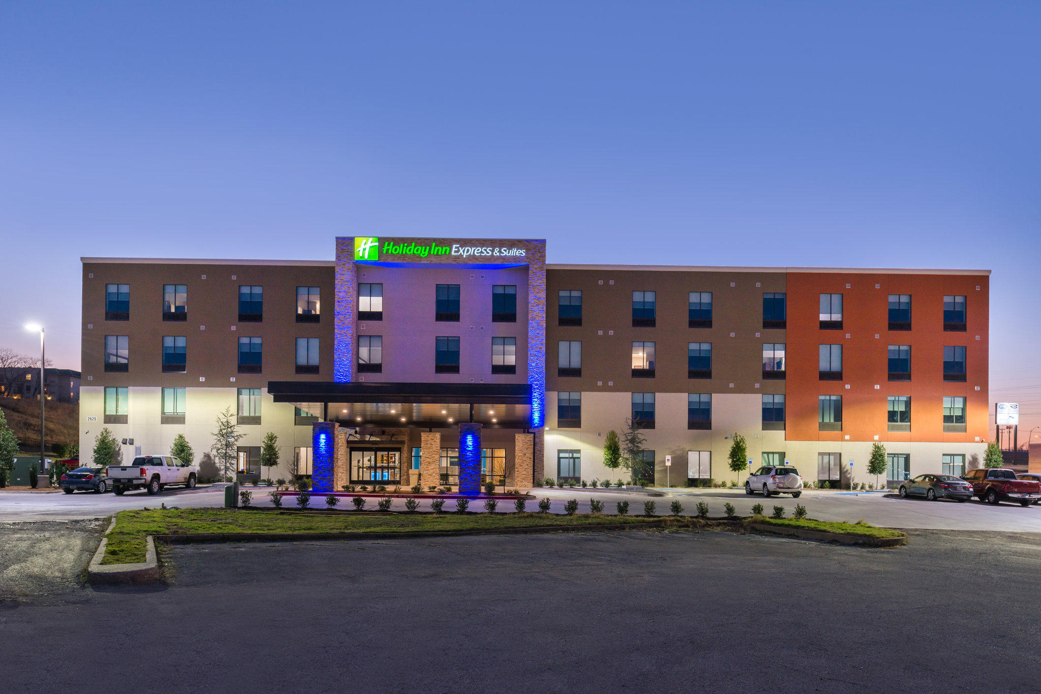 Holiday Inn Express & Suites Fort Worth West Photo