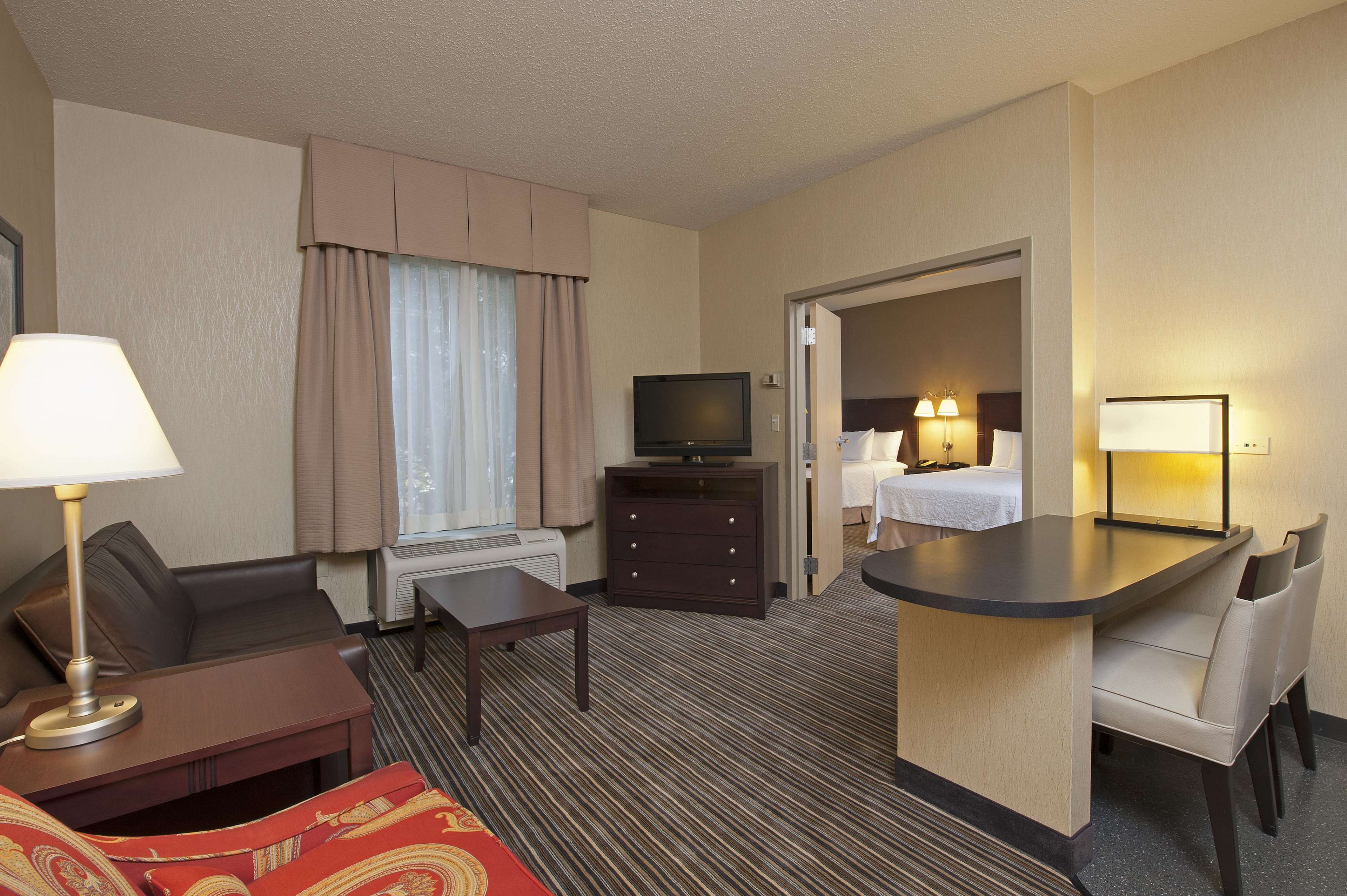Hampton Inn & Suites Chicago/Lincolnshire Photo