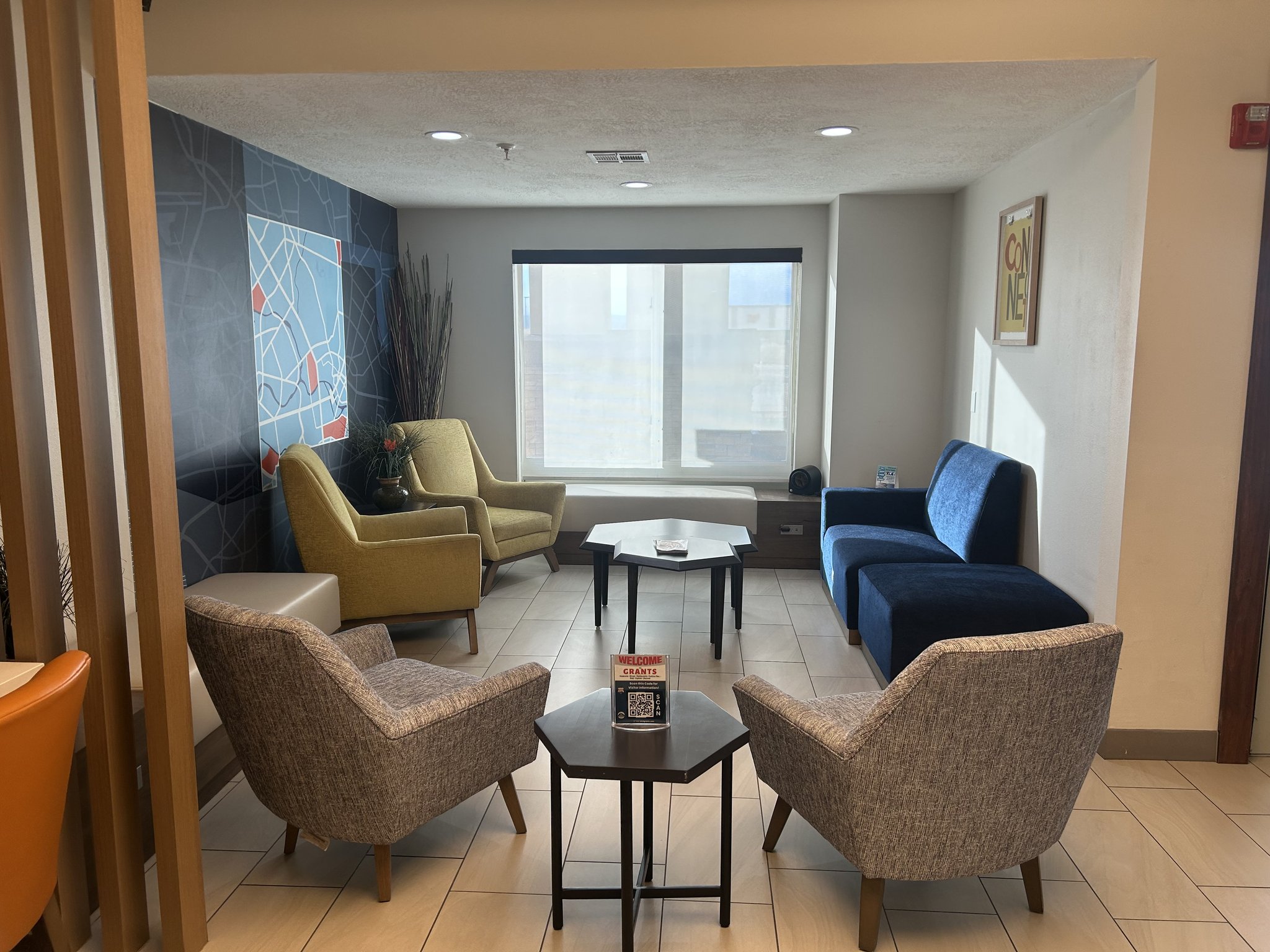 Holiday Inn Express & Suites Grants - Milan by IHG Image