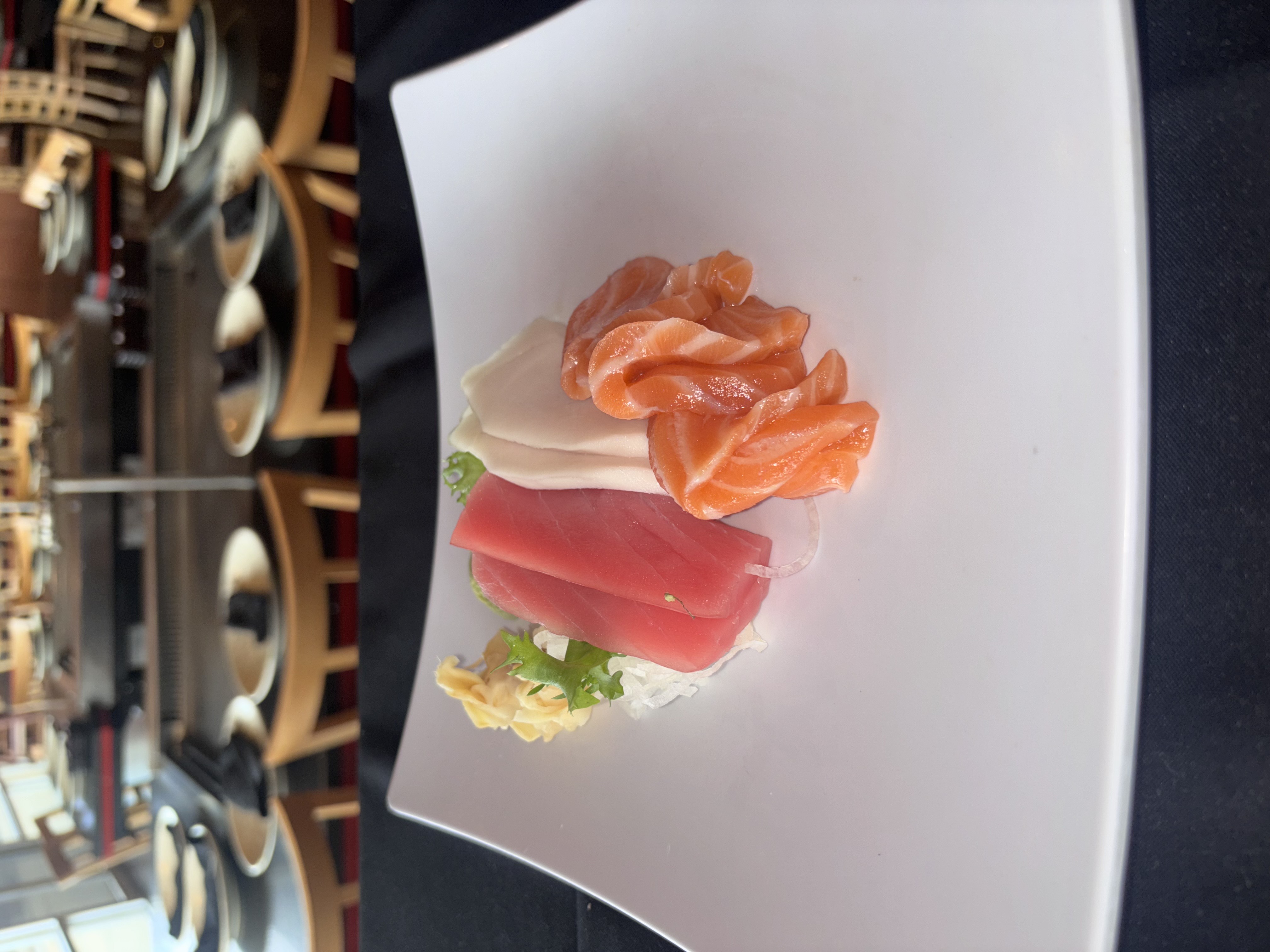 Sashimi Sampler (7)