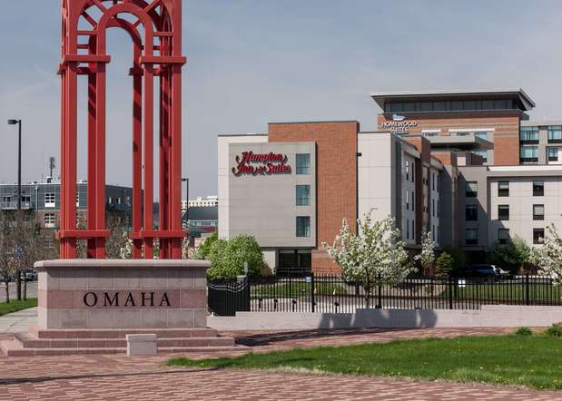 Images Hampton Inn & Suites Omaha-Downtown