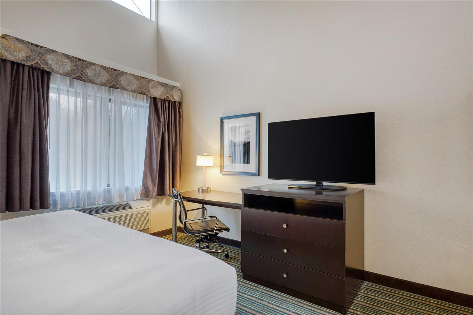 Best Western Alderwood Image