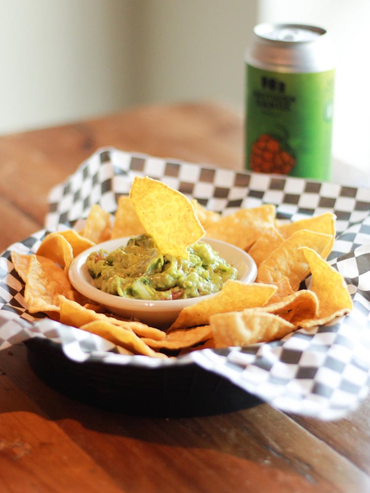 *Guacamole & Chips*
