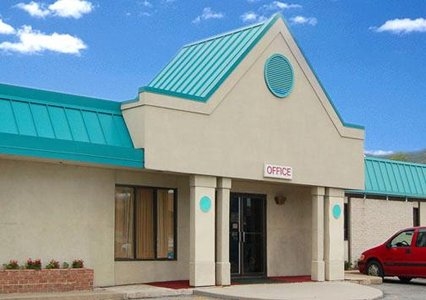 Hotel in PA Altoona 16602 Econo Lodge 2906 Pleasant Valley Blvd. (814)944-3555