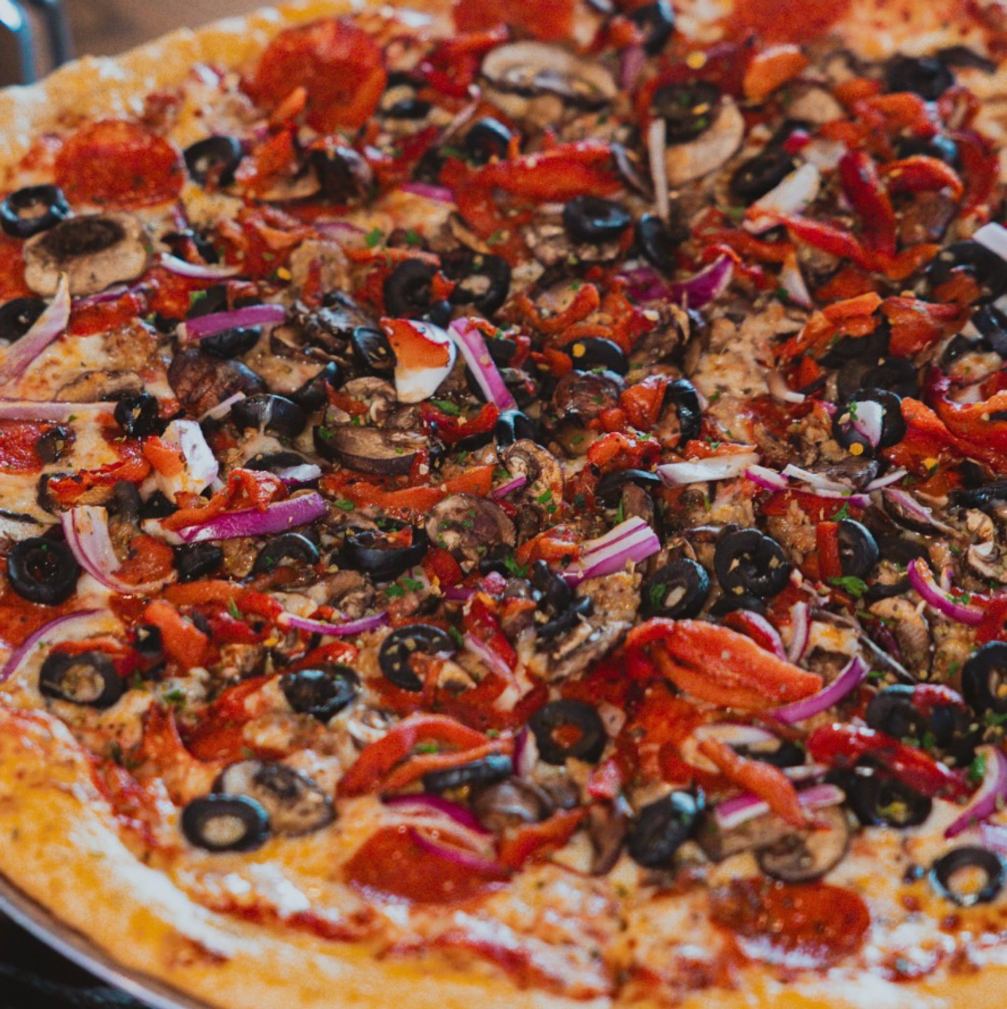 Deluxe Pizza 18"