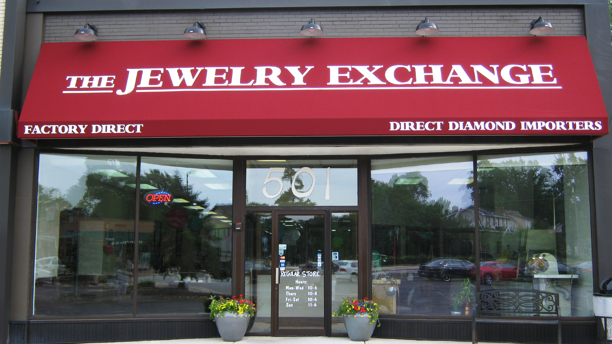 The Jewelry Exchange in Villa Park | Jewelry Store | Engagement Ring Specials Photo