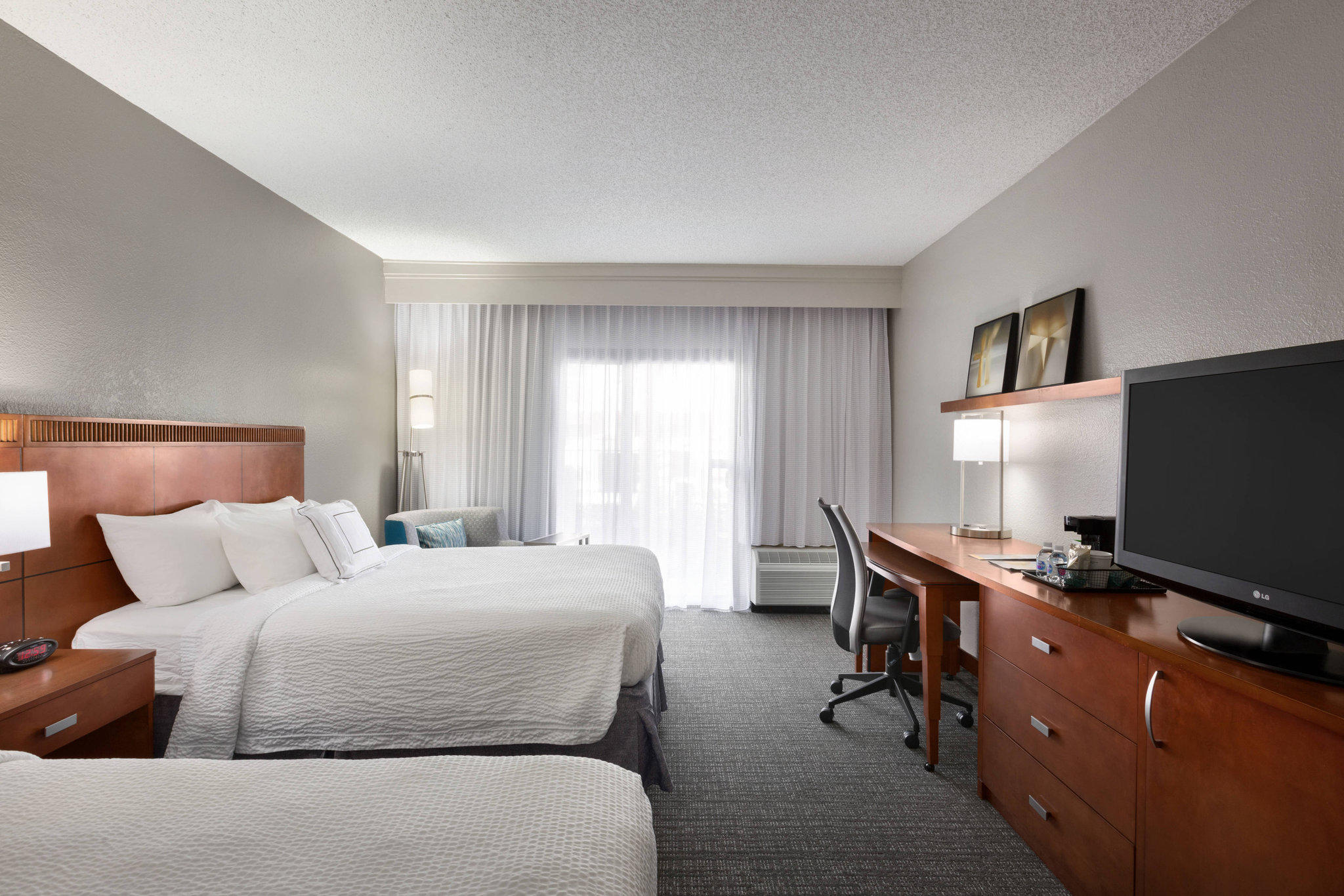 Courtyard by Marriott Fort Myers Cape Coral Photo