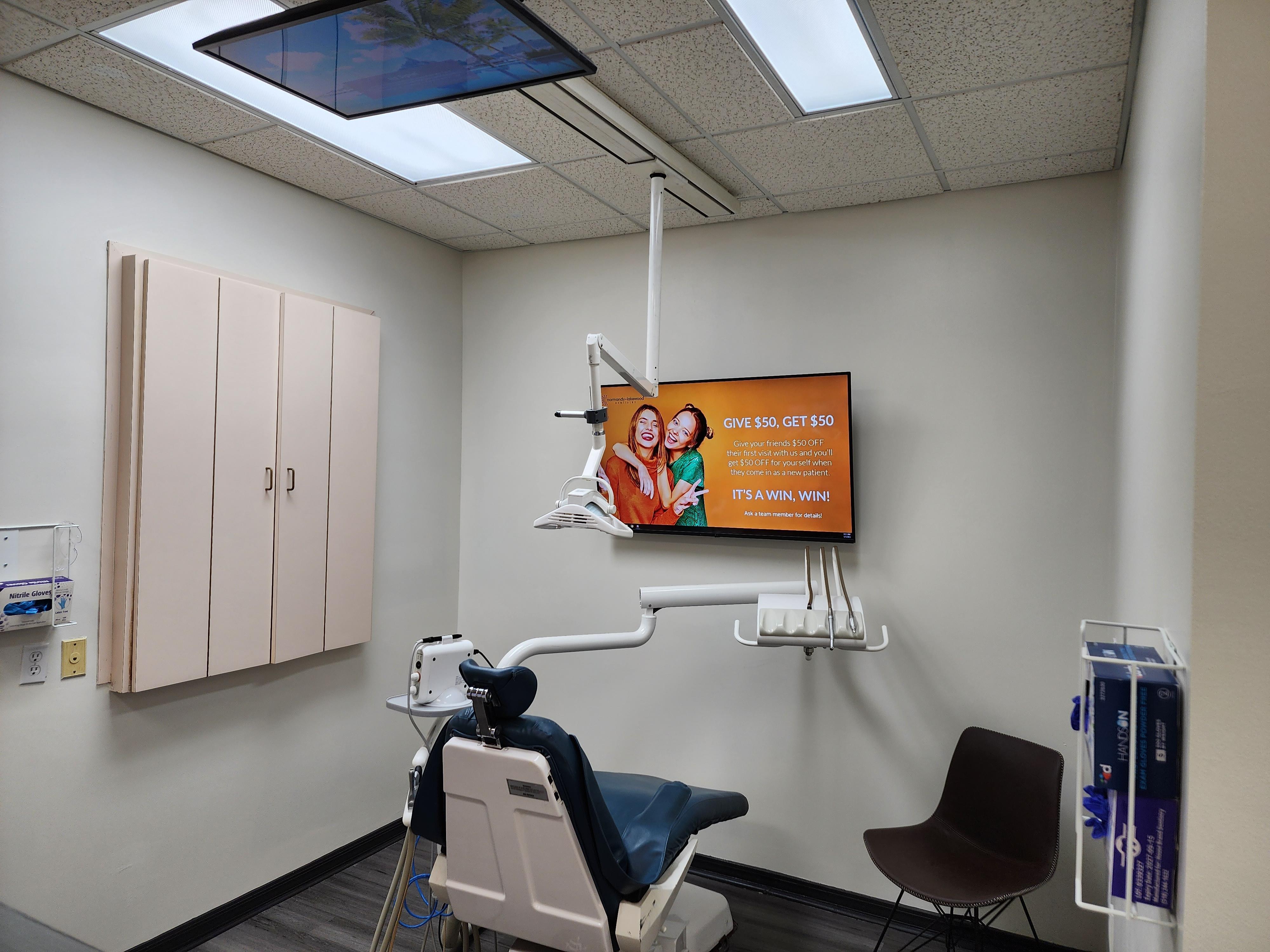 Normandy Lake Dentistry Image