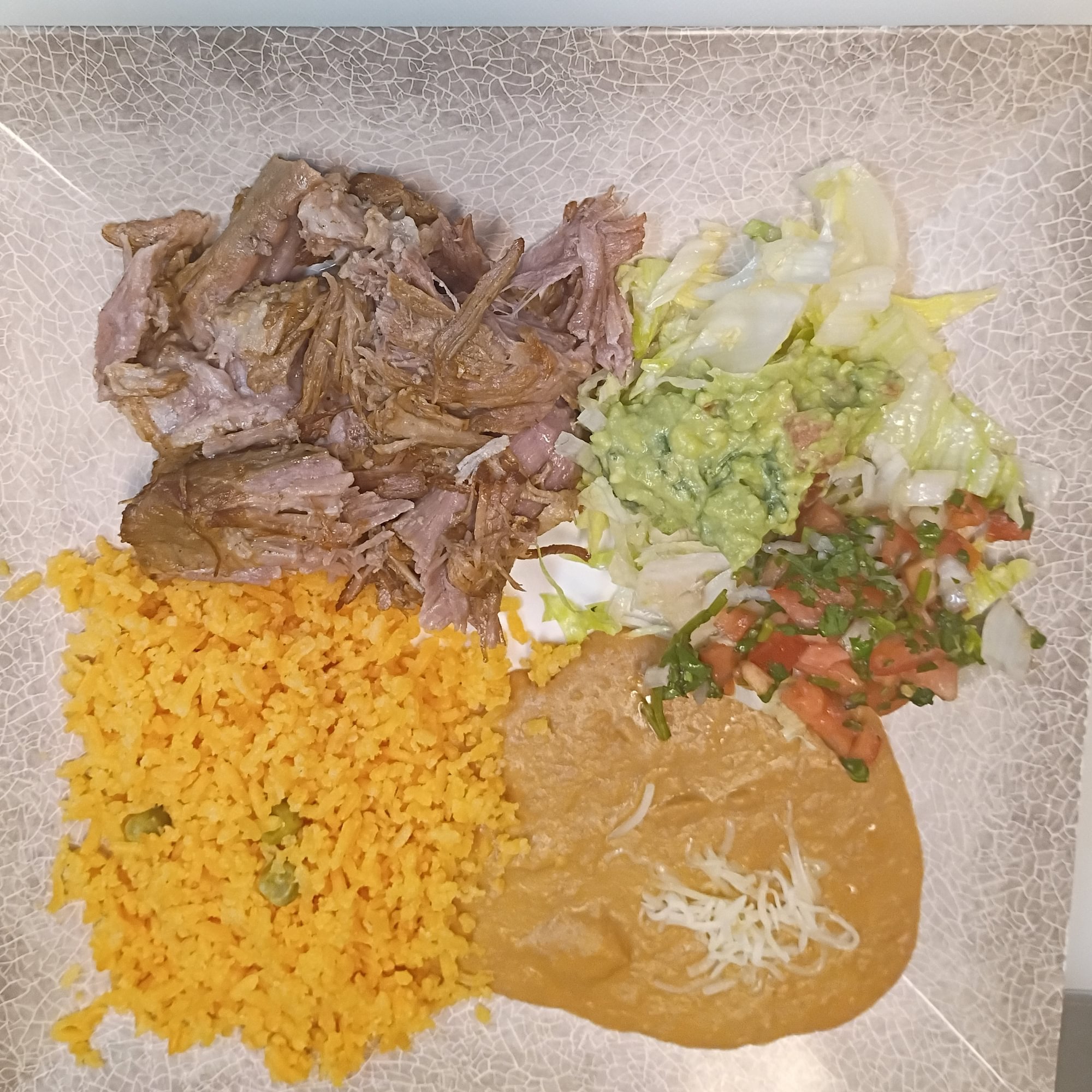 Lonche Carnitas