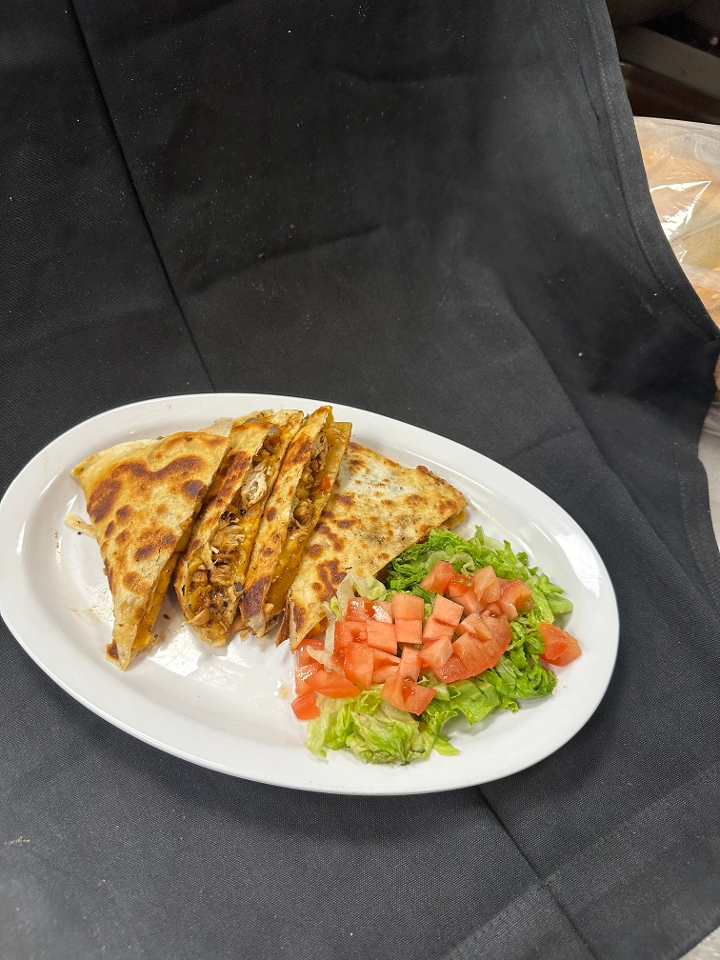 CHICKEN QUESADILLA