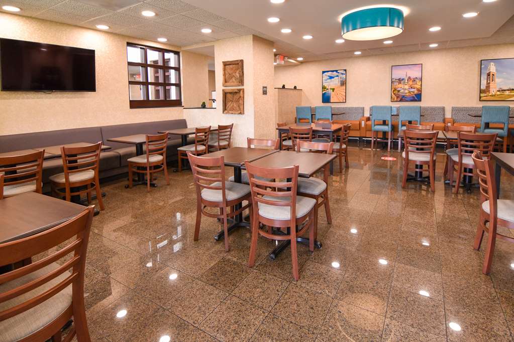 Best Western Plus Indianapolis North at Pyramids Image