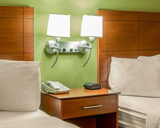 Images Econo Lodge