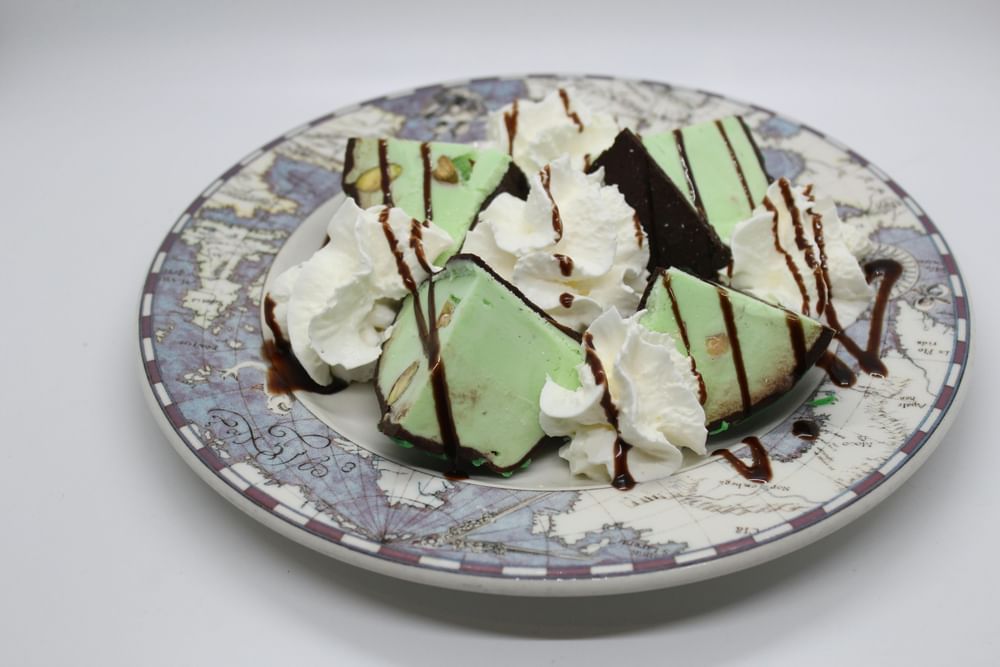 Pistachio Tartufo
