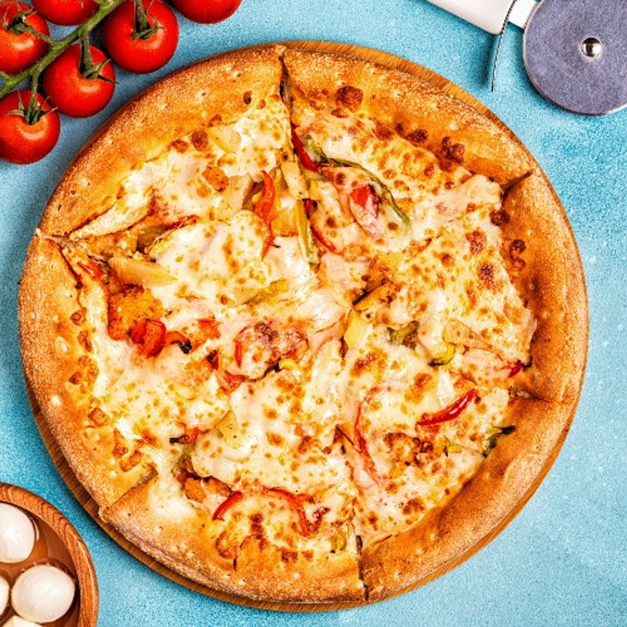 Chicken Alfredo Pizza
