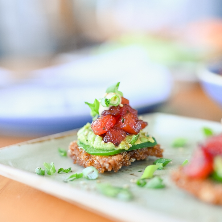 Spicy Tuna Tartare Rice Cake*