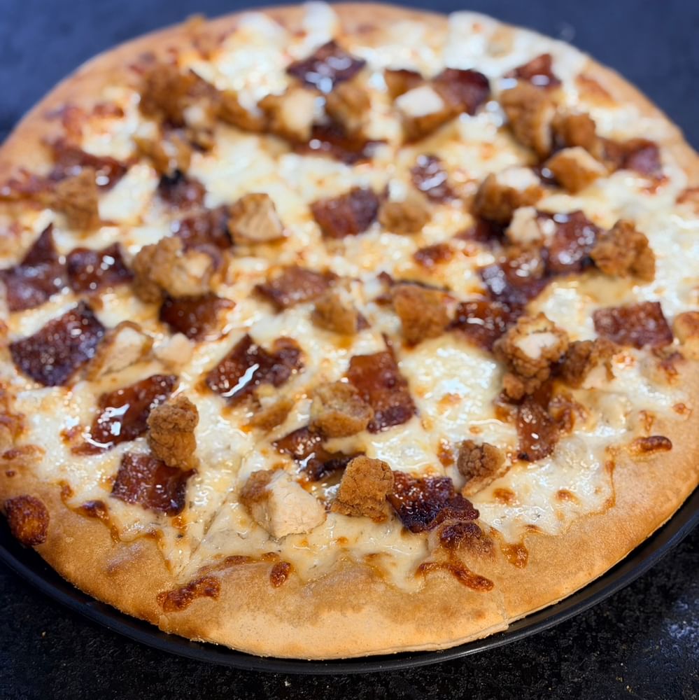 Small Chicken Bacon Ranch Pizza