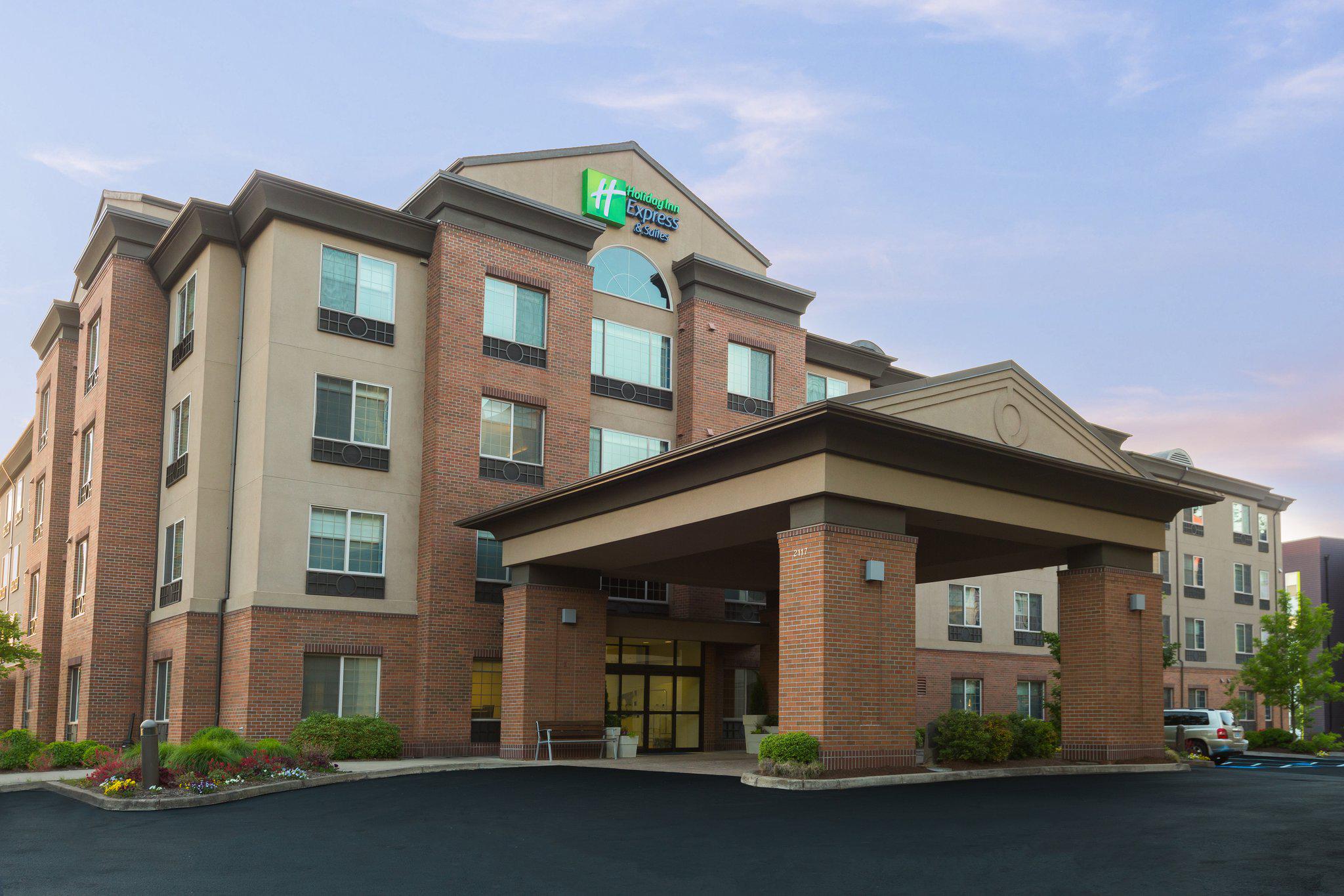 Holiday Inn Express & Suites Eugene Downtown - University Photo