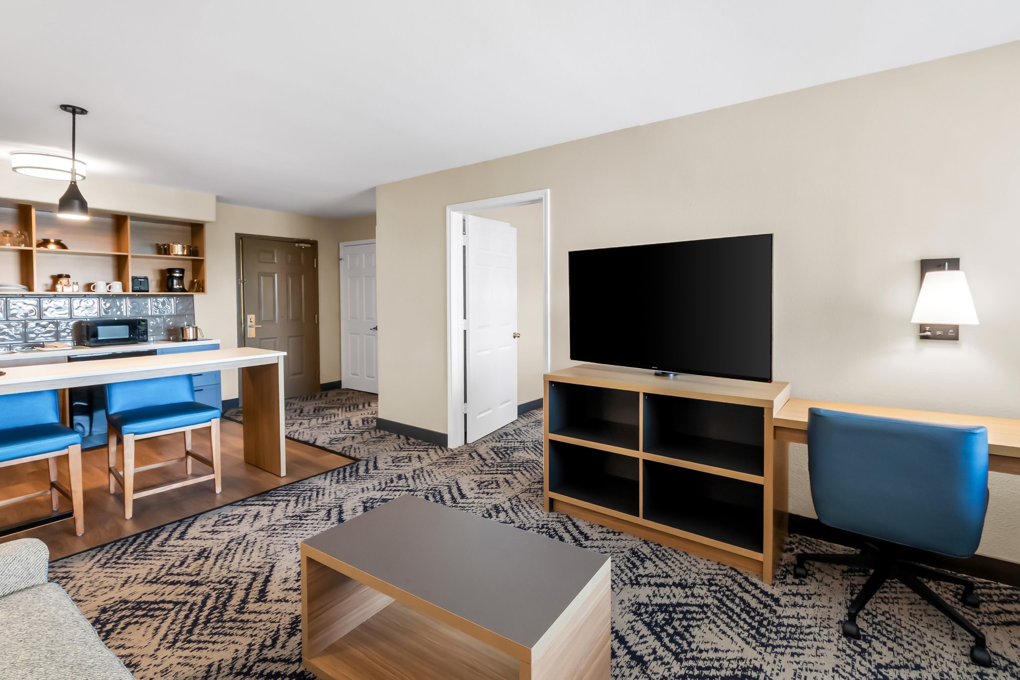 Candlewood Suites Victoria by IHG Image