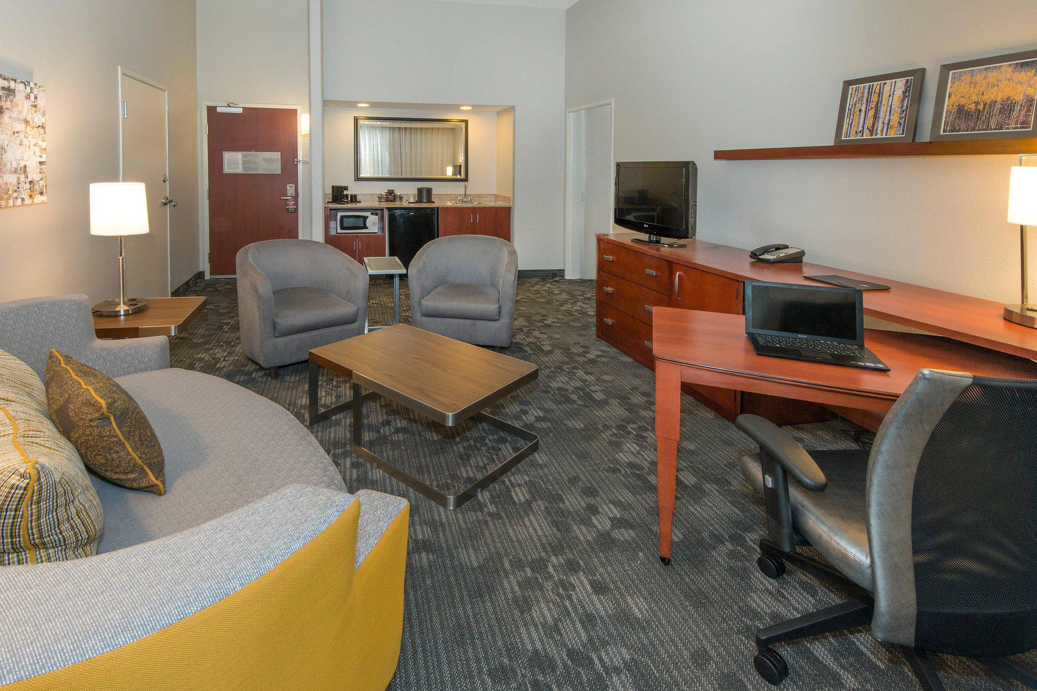 Courtyard by Marriott Albany Photo