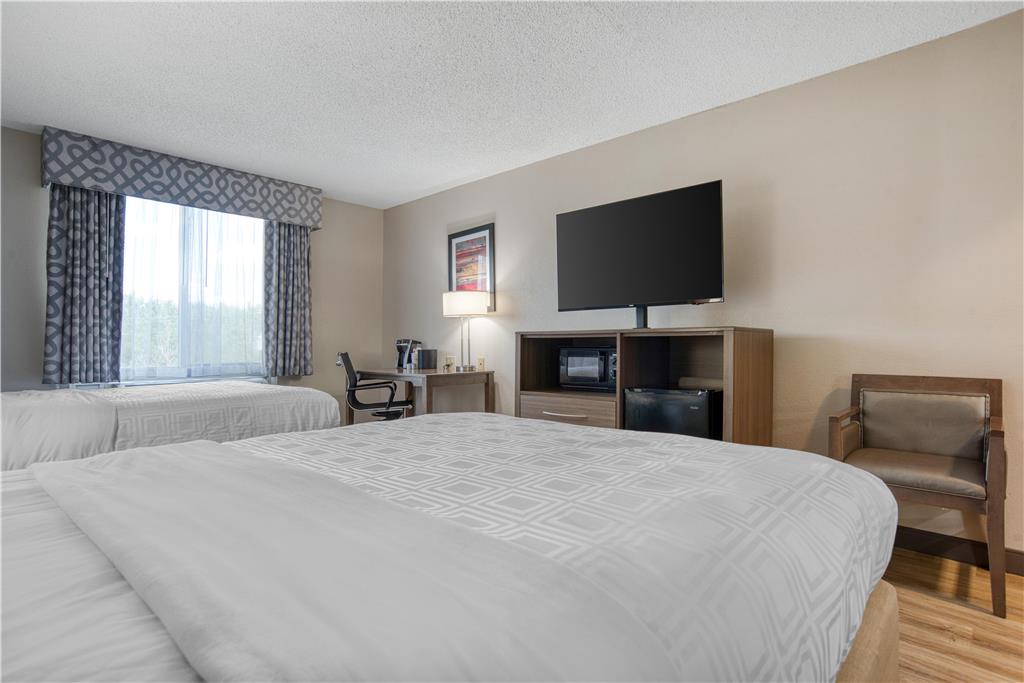 Best Western Plus Philadelphia-Choctaw Hotel and Suites Image