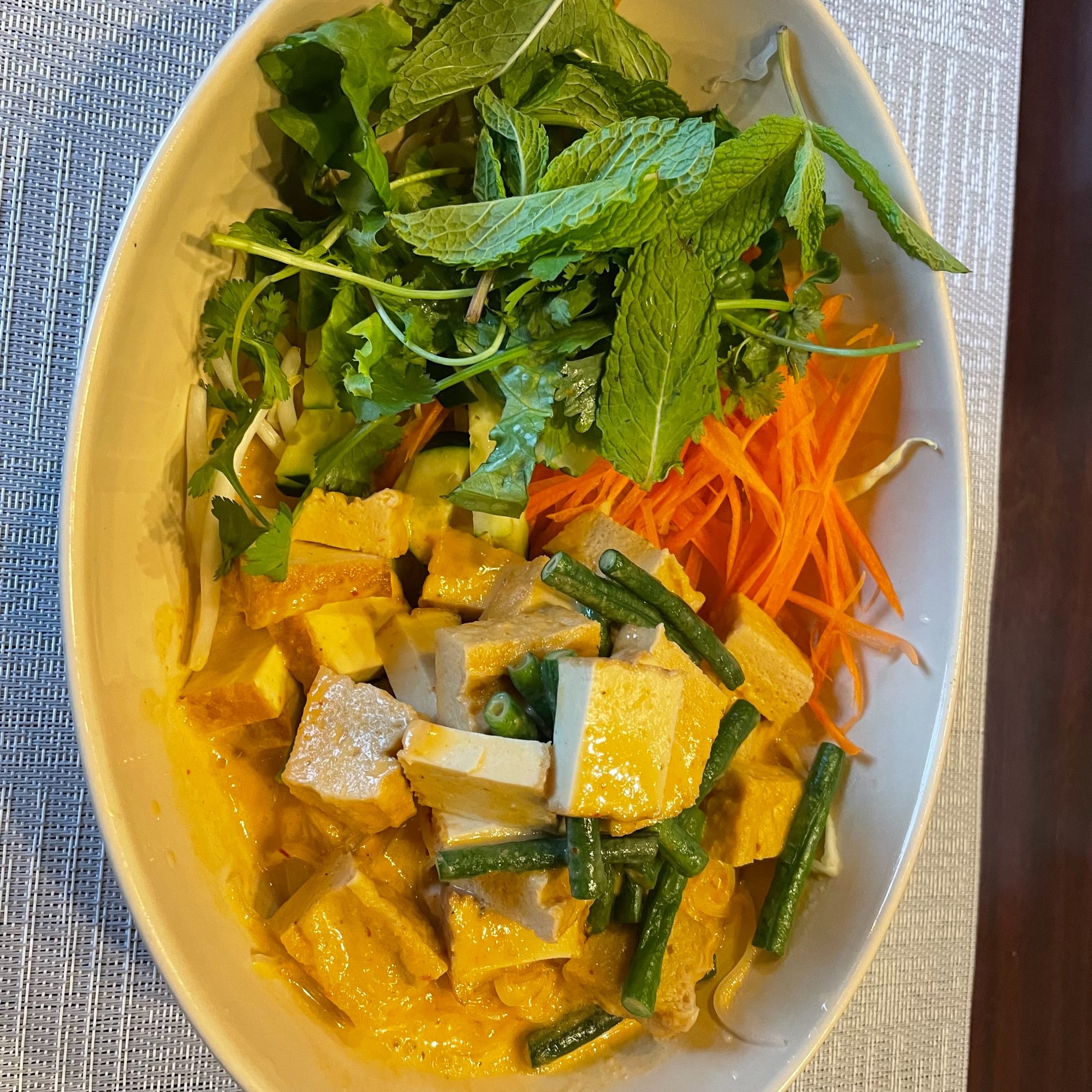 Mee Kha Thee