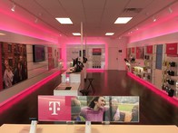 Interior photo of T-Mobile Store at N New Ballas Rd & Olive Blvd, Creve Coeur, MO