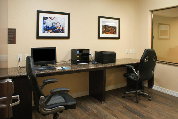 Images Comfort Suites