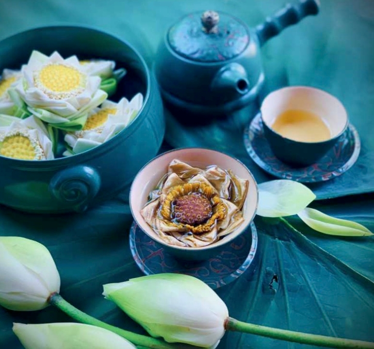 Lotus Flower And Saffron Cup
