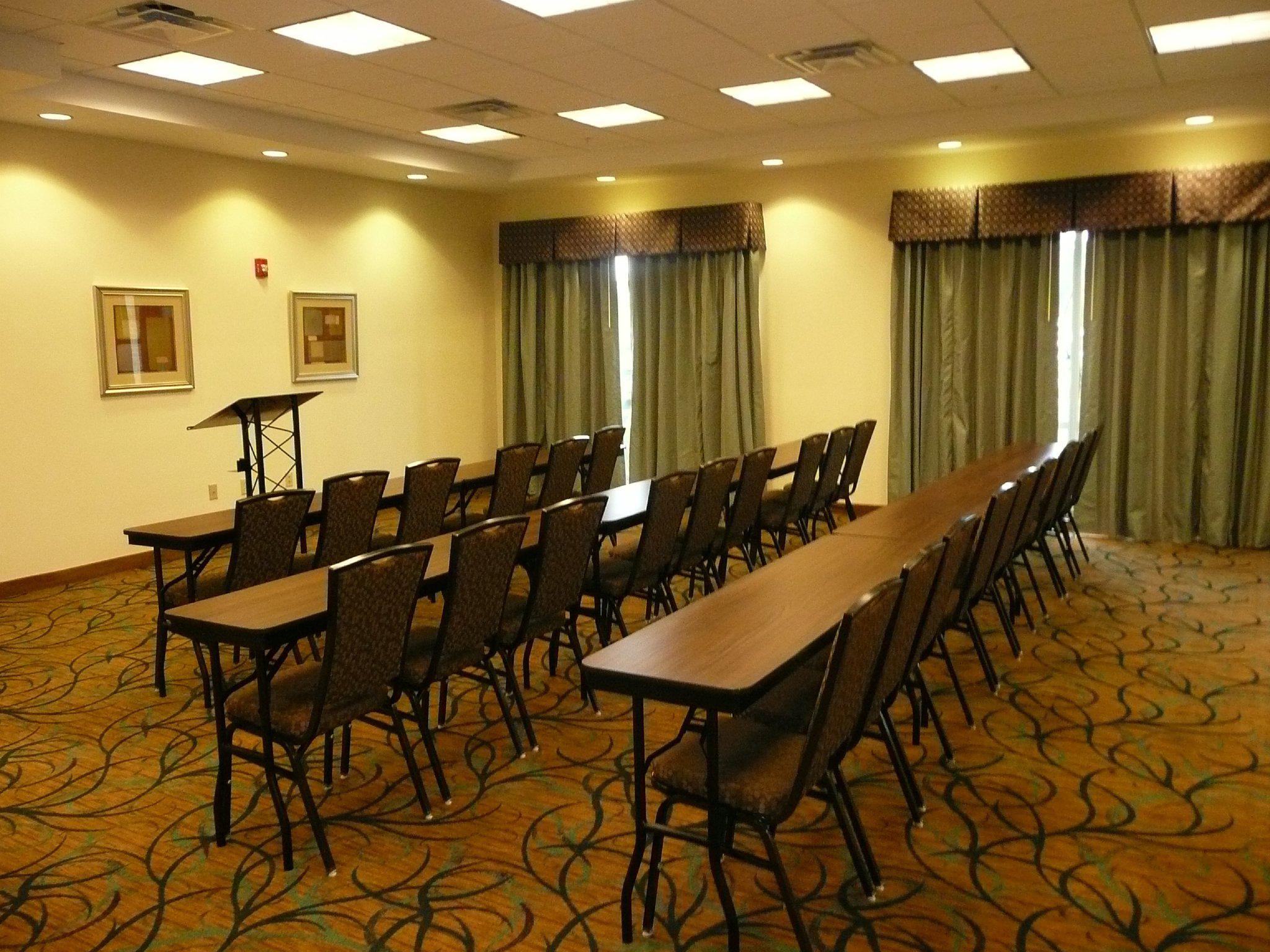 Holiday Inn Express Leland - Wilmington Area Photo