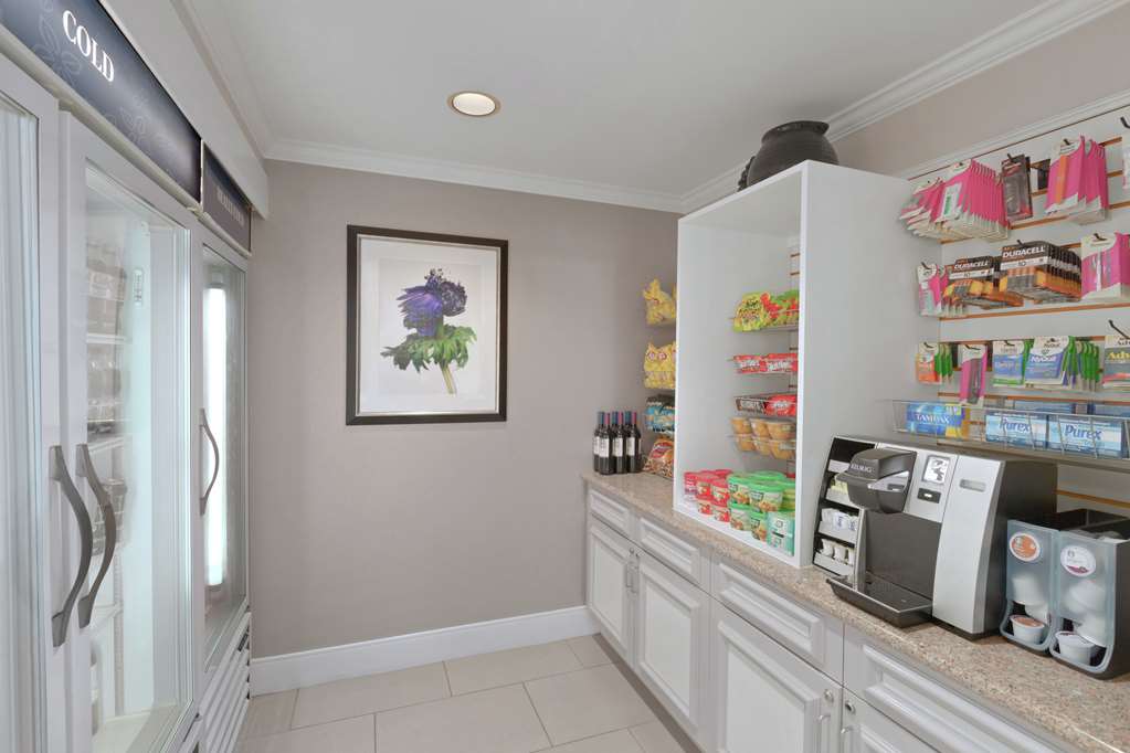 Hilton Garden Inn Springfield, MA Image