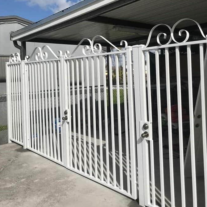 KOM Gate Repairs Milton and Installation