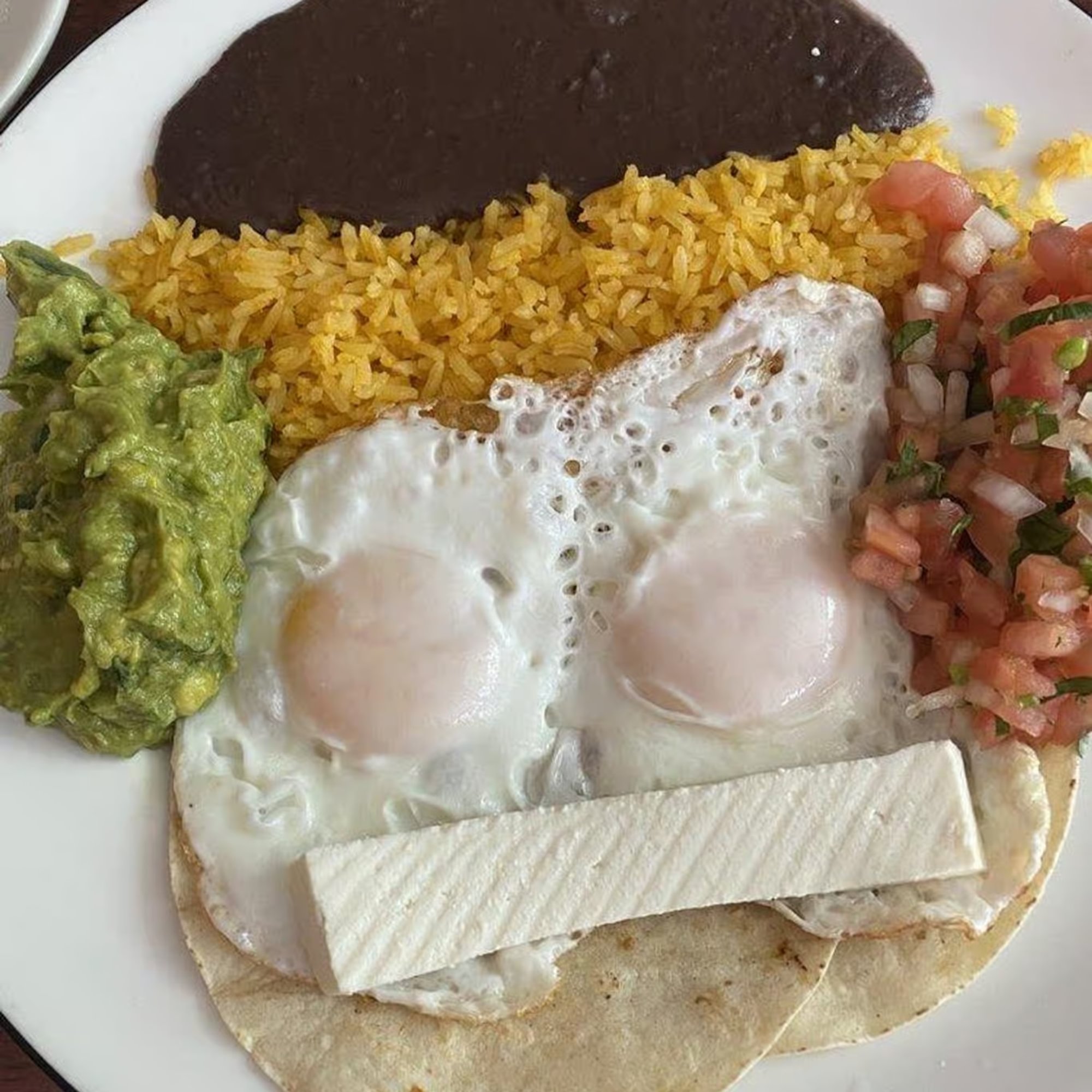 24. Huevos Rancheros
