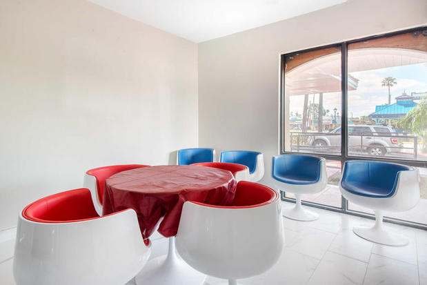 Images Clarion Inn & Suites