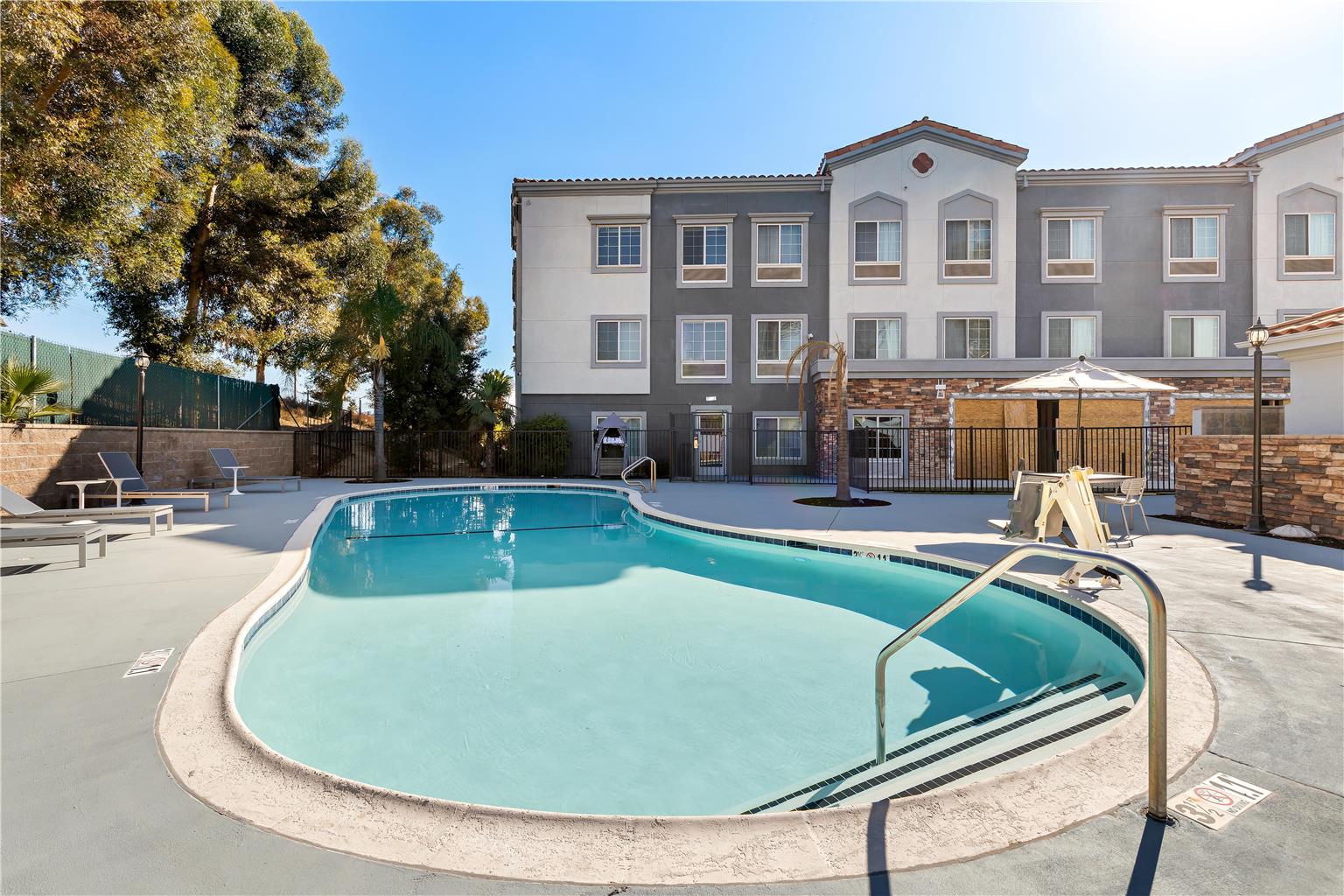 Spark by Hilton Redlands Image