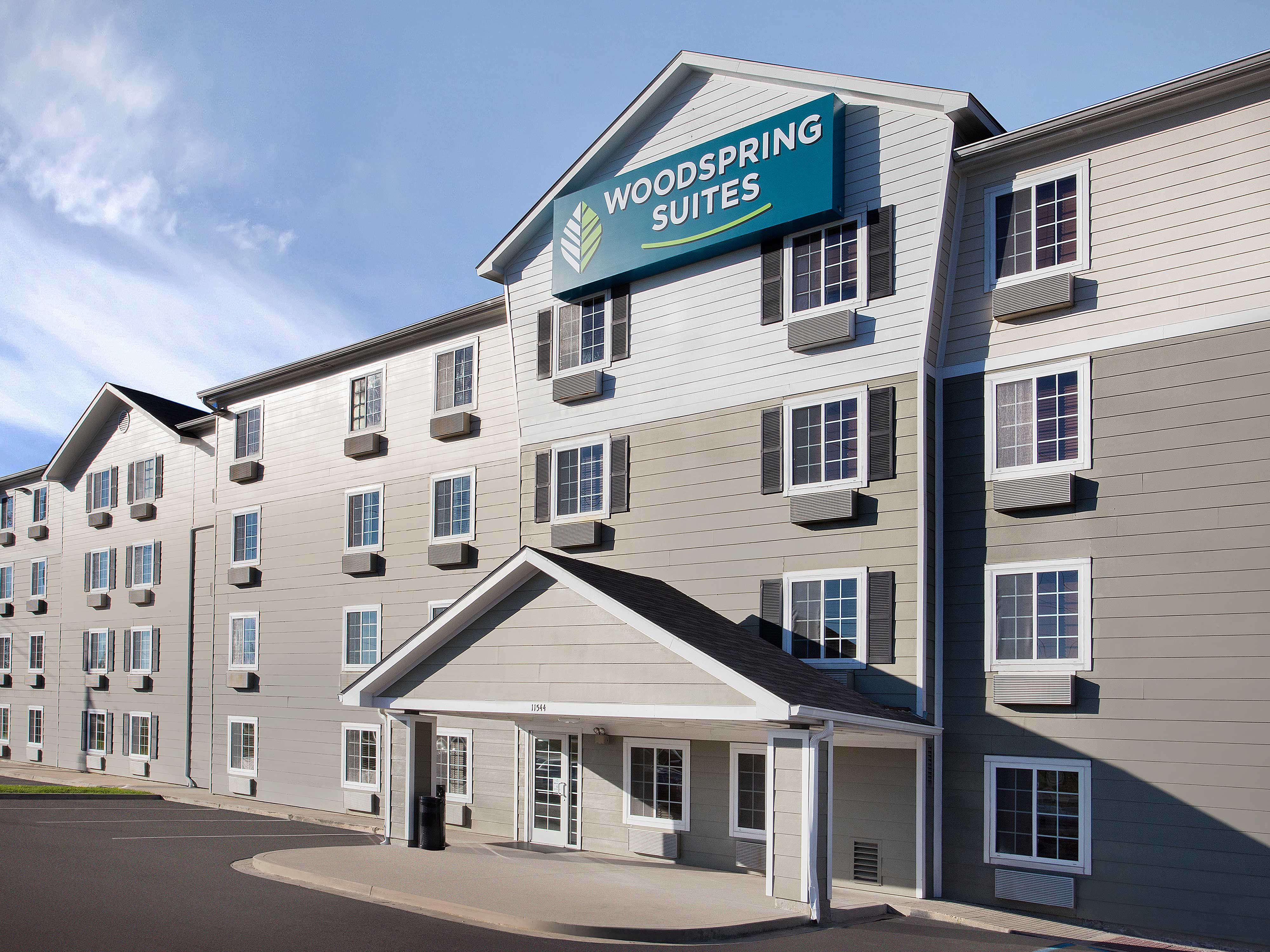 WoodSpring Suites Baton Rouge East Photo