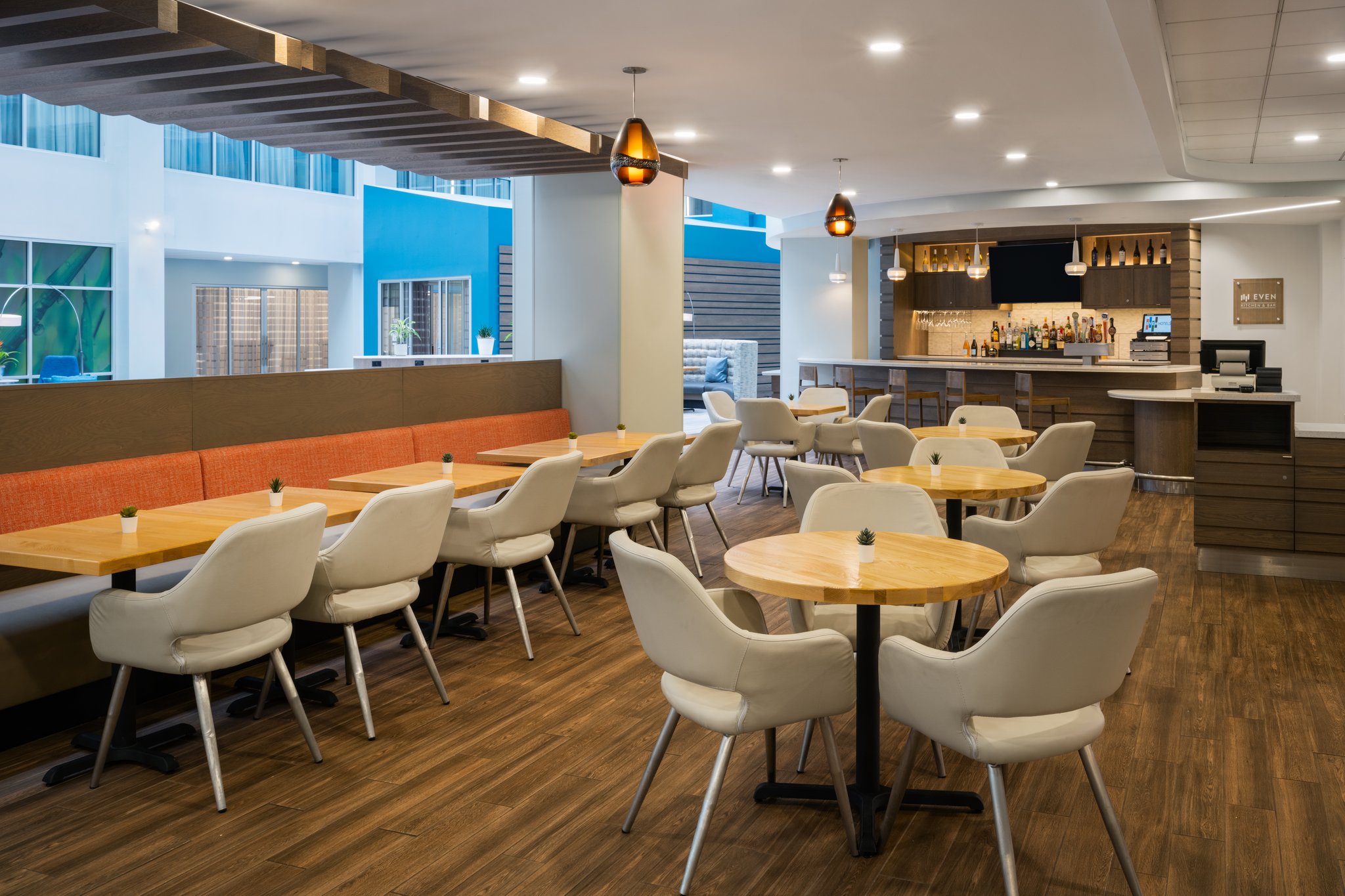 EVEN Hotel Pittsburgh Downtown by IHG Image